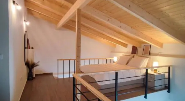 Freesia Loft Apartment