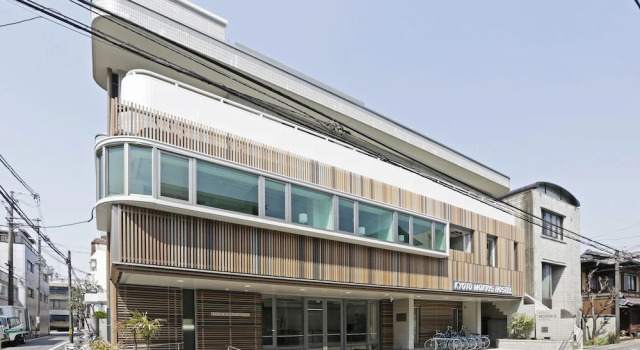 Kyoto Morris Hostel, Забронировать Хостел Отели в центре Киото, в центре, Парковка