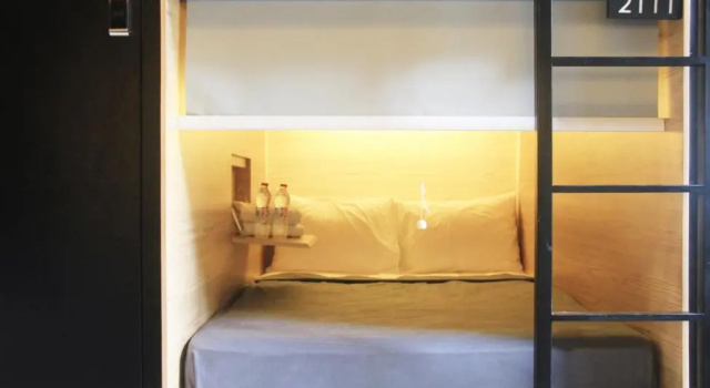 Кровать в общем номере My Studio Hotels Kualanamu Airport Medan