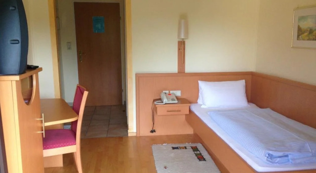 Hotel-Restaurant Gollner, Prenota Hotel Hotel e alloggi a Wildon, Hotel