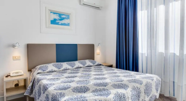 Номер Economy Hotel Manila