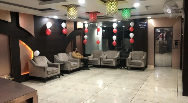 OYO Premium Bahadrabad Haridwar, Rezervovat Hotel Bahadrabad Uttarakhand