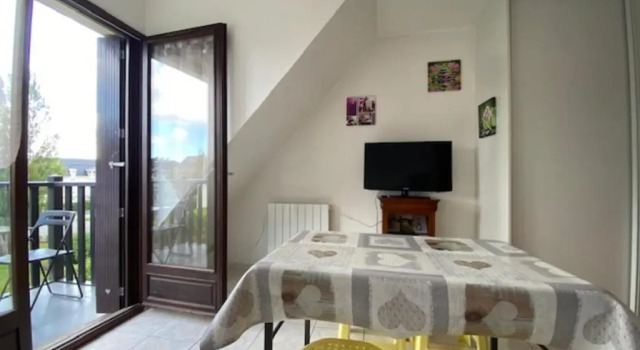 Cosy 36m With Balcony Near The Beach!, Забронировать Отель Кабур 