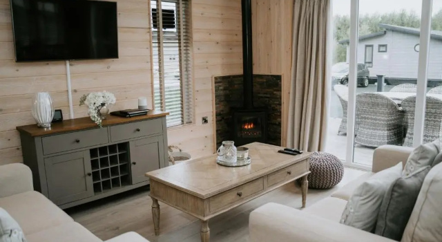 Casa Di Lusso Luxury lodge, Забронировать Отель Вудхолл Спа Линкольншир, рядом с Национальный центр гольфа