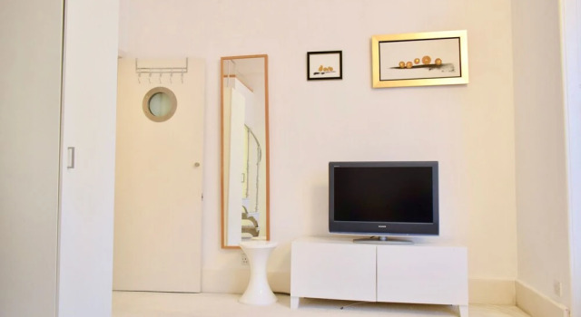 Elegant Mezzanine Studio Flat in Belsize Park, Забронировать Отель Отели Англии 3 звезды, 3*