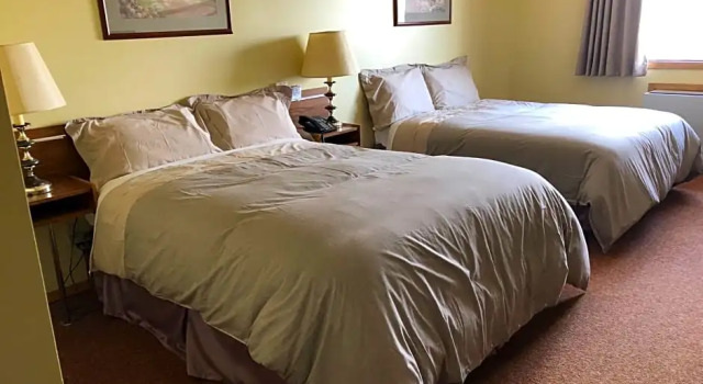 Economy room Tower Inn