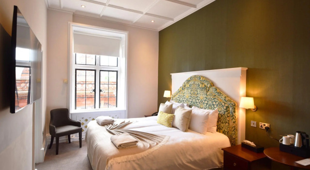 Семейный номер Standard The Elvetham Hotel