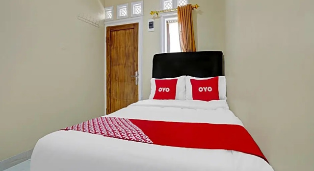 Habitación doble De lujo OYO 90416 Wisma Wayang Ajen