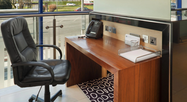Holiday Inn Express London Golders Green (A406), Забронировать Отель Отели Большого Лондона с завтраком, Завтраки