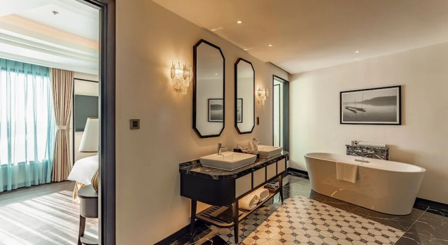 Люкс Presidential Charmant Suites a Boutique Hotel Can Tho