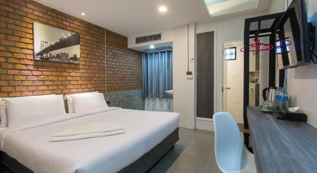 Кровать в общем номере City Hotel Krabi
