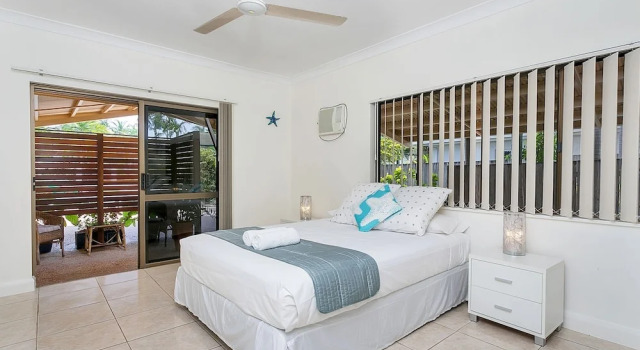 Trinity Breezes at Trinity Beach, Book Hotel Trinity Beach Cairns Beaches