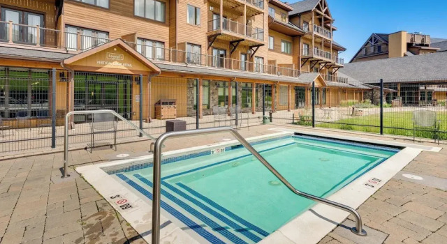 Апартаменты Burke Mountain Vacation Rental: Ski-in/ski-out!