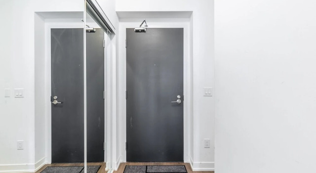 Stylish 1BR Condo Trendy King East, Varaa Hotelli Toronto 