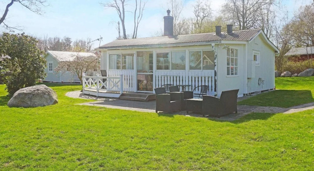 Коттедж 5 person holiday home in SÖLVESBORG-By Traum