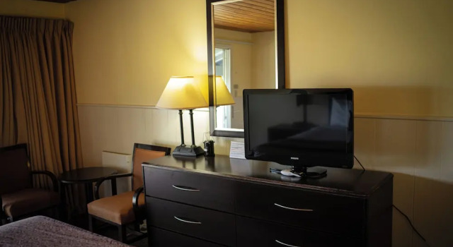 Люкс Deluxe Yosemite Gateway Motel