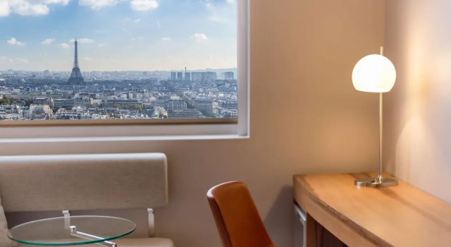 Двухместный номер Eiffel Tower View Deluxe Отель Hyatt Regency Paris Etoile