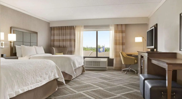 Номер Standard Hampton Inn & Suites Manchester-Bedford