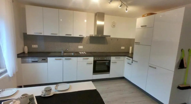 Апартаменты Moderne helle 2,5 Zimmer Wohnung mit großem Bad und Küche in Trossingen