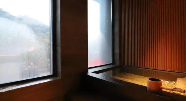 Капсула Deluxe Yee Choi Hotels & Resorts