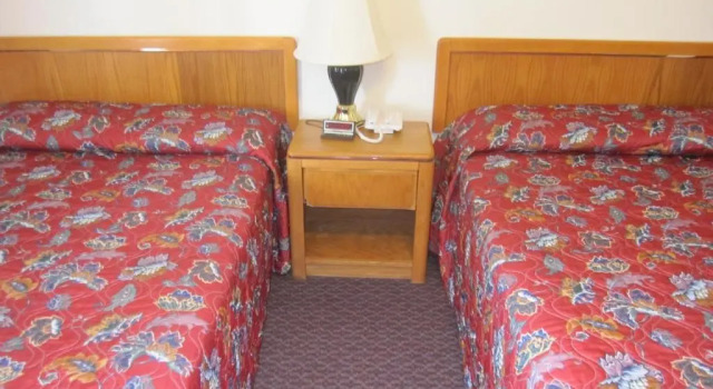 Standard Vierer Zimmer Pinecrest Motel