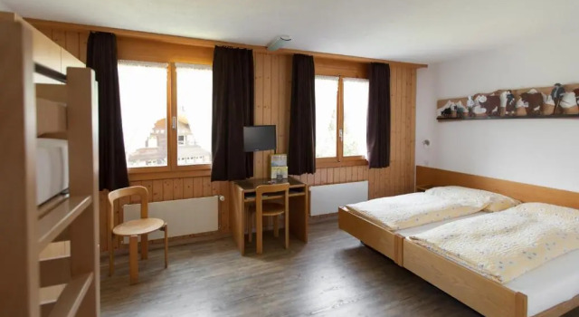 Четырёхместный номер Standard Hotel Edelweiss