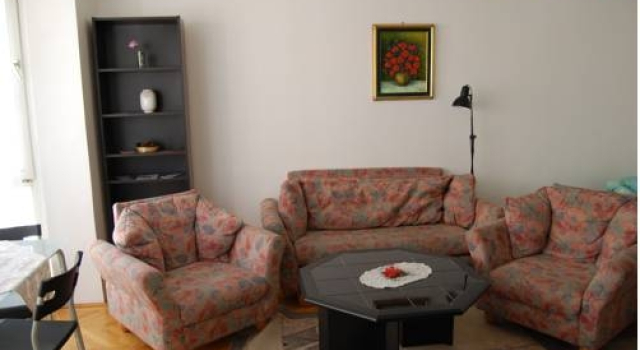 Di Caprio Apartman, Забронировать Апартаменты/квартира Отели Будапешта с парковкой, рядом с Castle Hill Funicular, Парковка