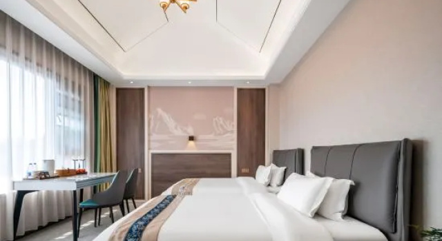 Люкс Floral Hotel·Yiju Bieyuan Hotel