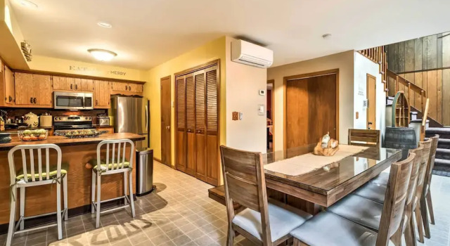 Lake Harmony Resort Home w/ Deck + Fire Pit!
