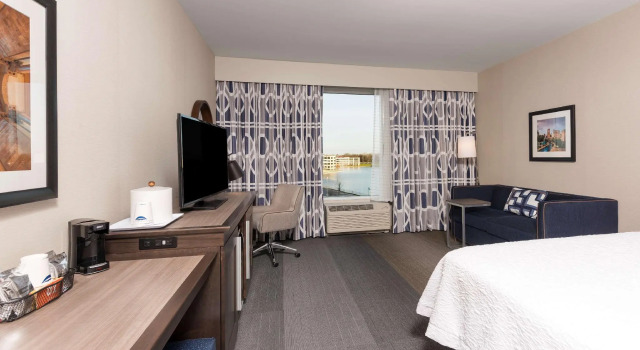 Двухместный номер Standard Hampton Inn & Suites Indianapolis-Keystone, IN