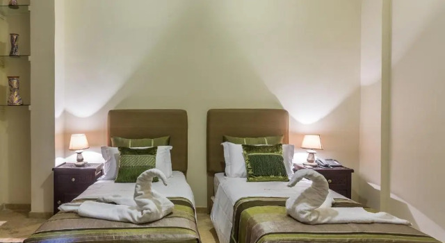 Полулюкс Riad Des Nations