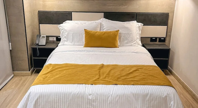 Трёхместный номер Superior Balmoral Plaza Hotel