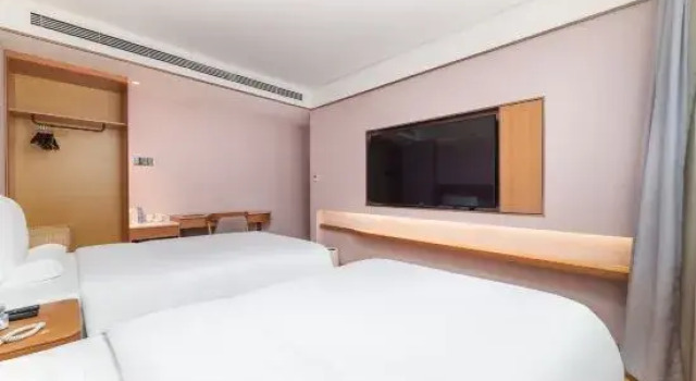 Люкс Superior Yilong Anyun Hotel (Chengdu East Railway Station Jingju Temple Station Branch)