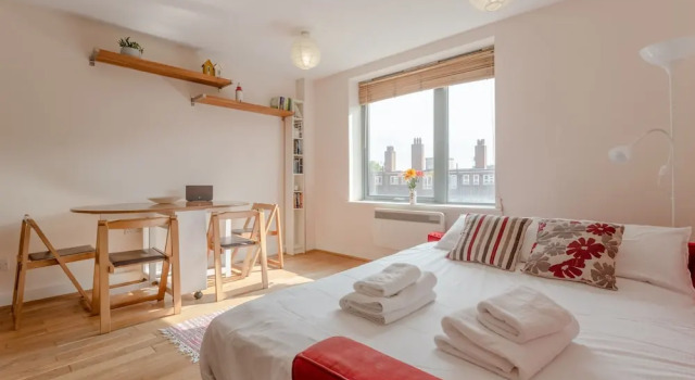 Charming 1 Bedroom Property Next to Clapham Common