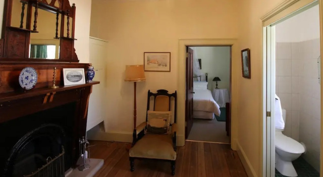 Christopher Hall's Colonial Accommodation