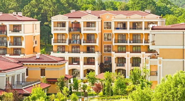 Apartments in Green Life Beach Resort