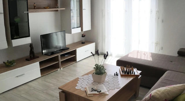 Семейные апартаменты с видом на внутренний двор Apartment Marica