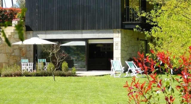Коттедж c 1 комнатой с балконом Self Catering Quinta Lamosa - Responsible Tourism for 2 People