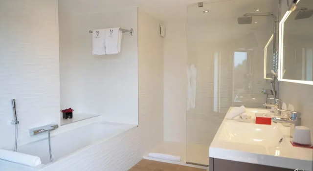 Номер Deluxe Georges Blanc Parc & Spa - Relais & Chateaux