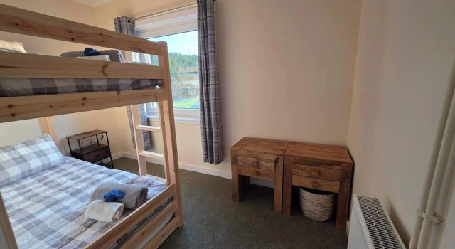 Apartment Sleeps 4 With Garden, Book Lejlighed  