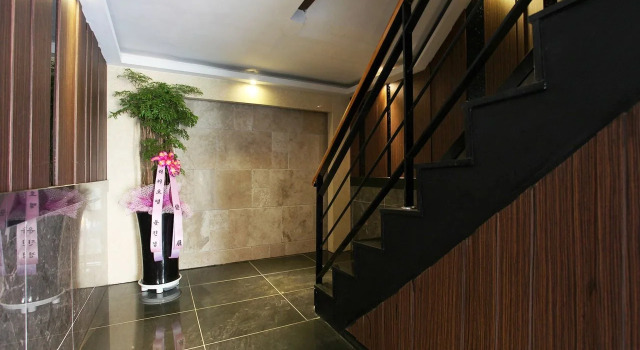 Free Hotel, Забронировать Отель Отели Сеула с парковкой, рядом с Парк Мулле, Парковка