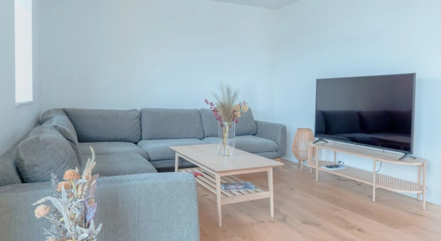 New / Stunning Sea View / Light / 3 Br