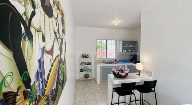 Secure 2-pers Apartment Centrally Located and Close to the Beach