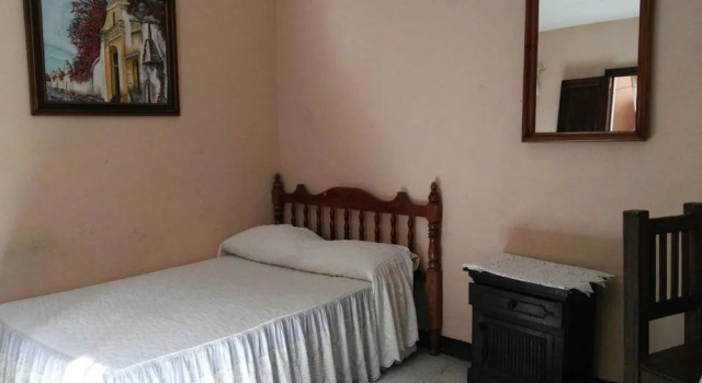 Casa de Leon, Varaa Bed and Breakfast Edulliset hotellit kohteessa Antigua