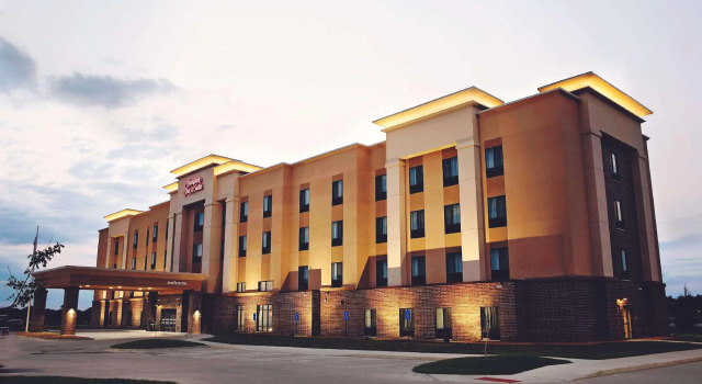 Четырёхместный номер Standard Hampton Inn & Suites Des Moines/Urbandale Ia