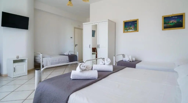 Четырёхместный номер Standard B&B Villa Le Mattine