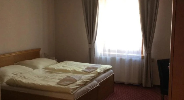 Hotel U Zlateho Andela, Rezerwuj Hotel Pardubice Kraj pardubicki