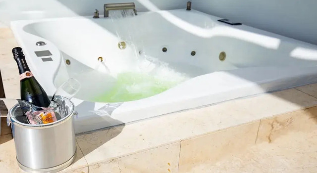 Двухместный люкс Luxury с видом на город SBV Luxury Ocean Hotel Suites