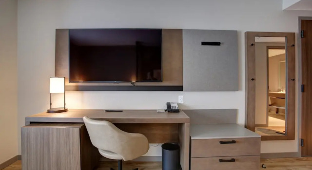 Четырёхместный номер Standard Hyatt Place at Wichita State University