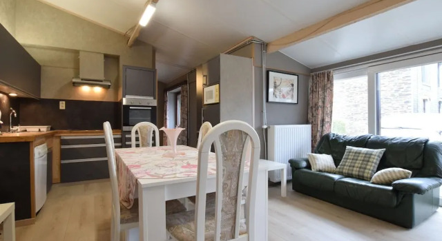 Cozy Holiday Home in Nisramont with Fenced Garden